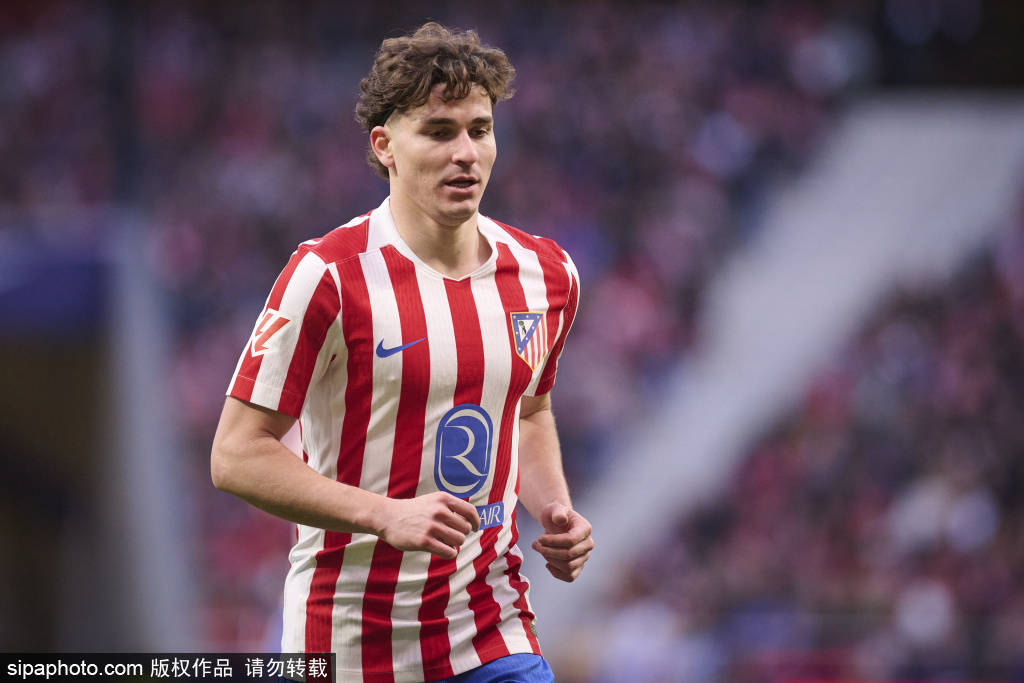 阿尔瓦雷斯遭遇职业生涯最大危机！万达大都会球场嘘声四起，西蒙尼该如何力挽狂澜？